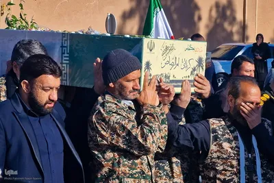 تشییع پیکر شهید گمنام دفاع مقدس در انارک