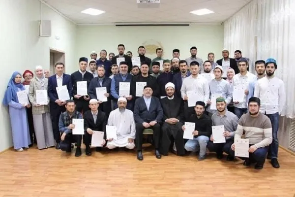 Студенты Центра подготовки хафизов Корана КИУ получили иджазы