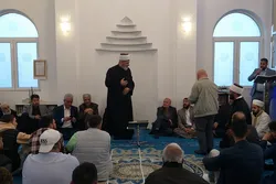 Qari wa Qur’ani wa Iran apokelewa kwa ukarimu nchini Serbia