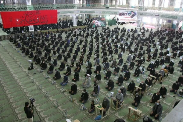 نماز جماعت ظهر عاشورا در چهارمحال‌وبختیاری اقامه شد