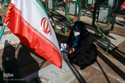 زیارت اهل قبور در آخرین پنجشنبه سال