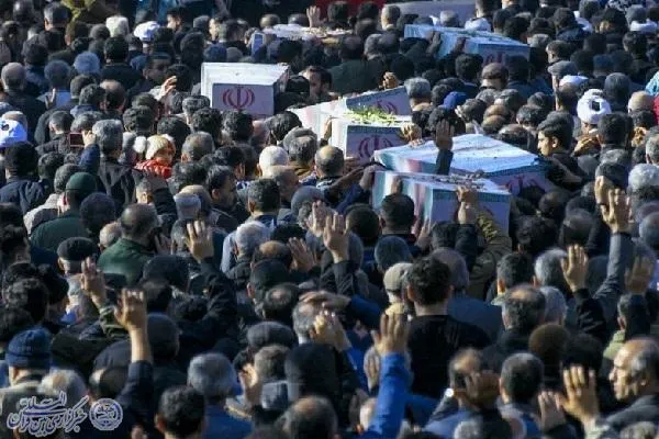 تشییع پیکر پاک ۱۱ شهید گمنام دوران دفاع مقدس  در ساری