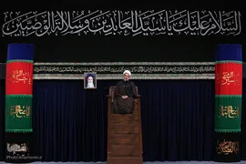 آخرین شب عزاداری حضرت اباعبدالله الحسین (ع) با حضور رهبر انقلاب اسلامی در حسینیه امام خمینی (ره)
