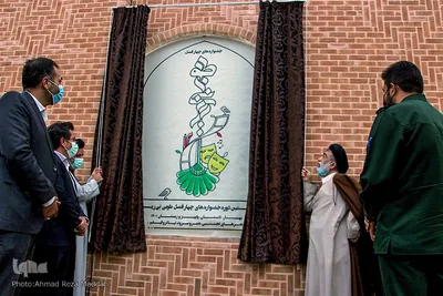 آیین  افتتاح  دبیرخانه  دائمی چهار  فصل جشنواره  طوبی در  نی ریز فارس