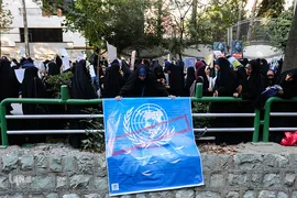 تجمع اعتراض آمیز دانشجویان به کشتار مسلمانان میانمار
