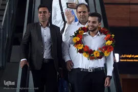بازگشت یونس شاهمرادی، قهرمان مسابقات بین‌المللی قرآن و اذان «عطر الکلام» عربستان به ایران