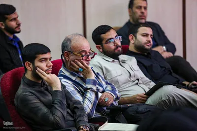 نشست صمیمی تشکل‌های دانشجویی فارس با امام جمعه شیراز