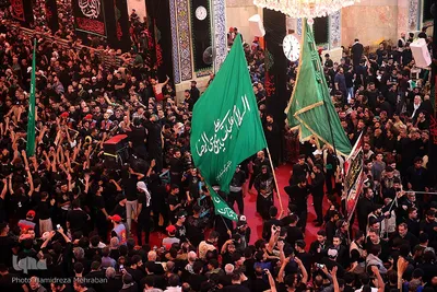 حرم مطهرحضرت اباعبدالله الحسین‌(ع) در روز اربعین