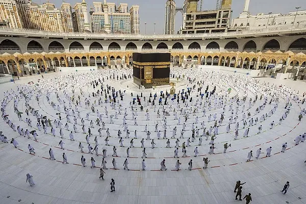 Ümrə zəvvarlarına bu işlər qadağan edildi