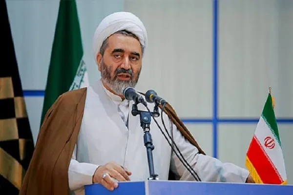 لزوم تبیین پیام راهبردی رهبر انقلاب و افشای جنایات استعمار نو