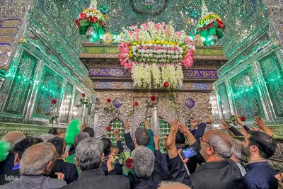 شاهچراغ قلب تپنده شیراز