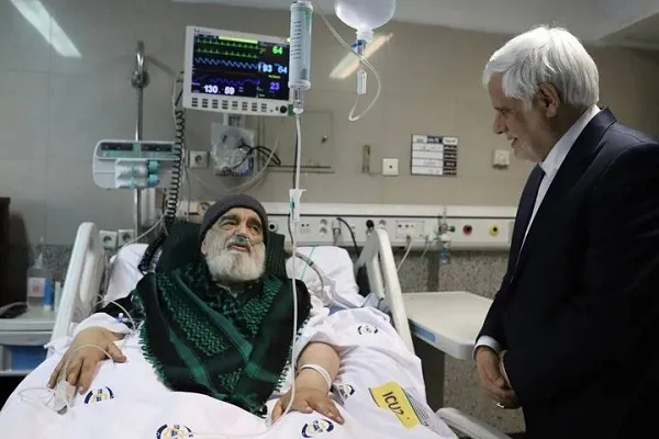 عیادت محمدرضا عارف از آیت‌الله «محمدعلی جاودان»