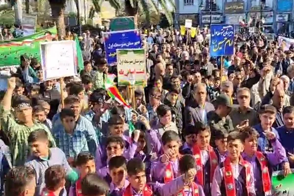 راهپیمایی باشکوه ۱۳ آبان در بابلسر