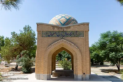 تخت فولاد دومین قبرستان بزرگ جهان تشیع