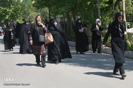 ورود بانوان به محل برگزاری نماز