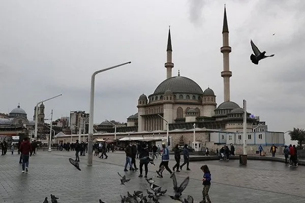 Taksim Camii'nin açılışı ertelendi