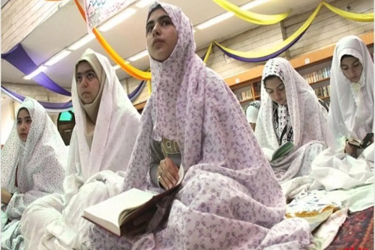  Teenage Quran Activists to Attend Itikaf Rituals at Tehran Mosque