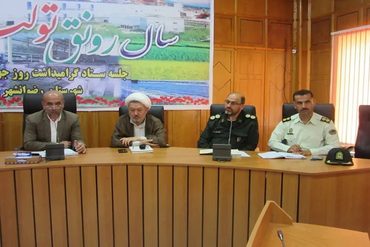 لزوم تبیین سیاست‌های خصمانه آمریکا و اسرائیل در مسئله فلسطین