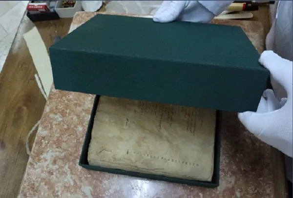 کتاب درسی 43 ساله شهید گمنام تحویل آموزش و پرورش شد