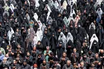 نماز ظهر عاشورا در آستان مقدس امامزادگان محمد (ع) و سکینه خاتون (س) کرج