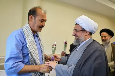 عیادت نماینده ولی‌فقیه در آذربایجان‌شرقی از جانبازان بیمارستان فجر تبریز