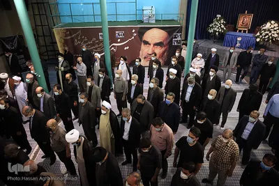 مراسم تشییع پیکر مرحوم حجت الاسلام والمسلمین علی اکبر محتشمی پور در جماران