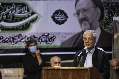 مراسم وداع با پیکر حجت الاسلام و المسلمین سید محمود دعایی در حسینیه جماران