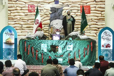 مراسم گراميداشت هفته دفاع مقدس در حرم شاهچراغ(ع)
