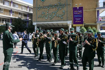 وداع با پیکر شهید مدافع سلامت، دکتر محمد زارع جوشقانی