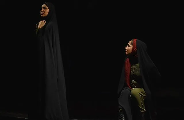 راهیابی نمایش «قبل از شروع حرف بزن» به جشنواره ملی تئاتر سردار عشق