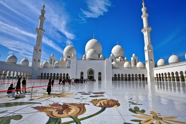 Mosques in UAE to Remain Closed Until Further Notice Due to Coronavirus
