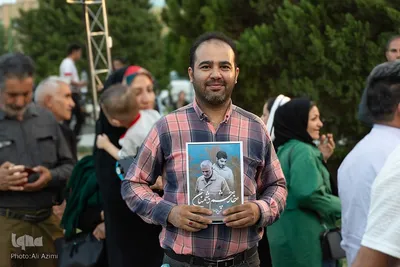 جشن انتخابات در پل خواجوی اصفهان