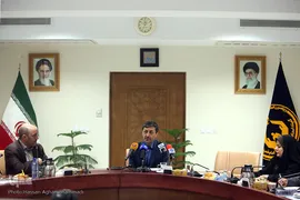 نشست خبری پرویز فتاح، رئیس کمیته امداد امام خمینی(ره) 