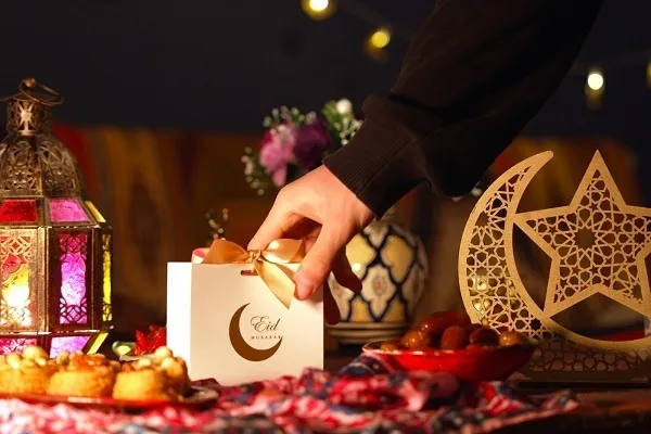 Eid al‑Fitr Huleta Wapendwa Pamoja Duniani Kote