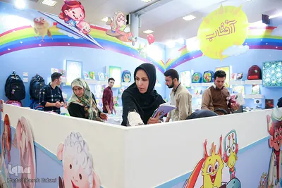 افتتاح ششمین نمایشگاه ایران نوشت