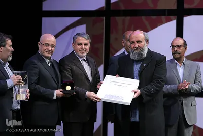مراسم اختتامیه نهمین جشنواره هنرهای تجسمی فجر