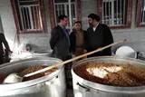برپایی «نذرواره ۷۲ دیگ غذای نذری» در یاسوج