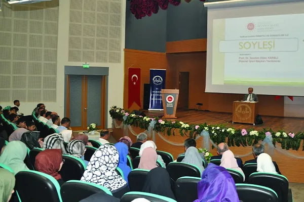Diyanet İşleri Başkan Yardımcısı: Hafızların hedefinde dini ilimler olmalı