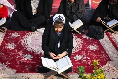 آیین جزءخوانی قرآن کریم در چهارباغ اصفهان
