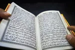 تلاوت آیه 139 سوره آل‌عمران از سوی قاری همدانی
