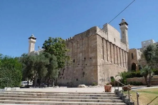 تحركات فلسطينية باليونسكو ضد إجراءات الاحتلال بالحرم الإبراهيمي