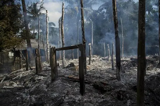 রোহিঙ্গা ইস্যুতে মালয়েশিয়ার তীব্র প্রতিক্রিয়া