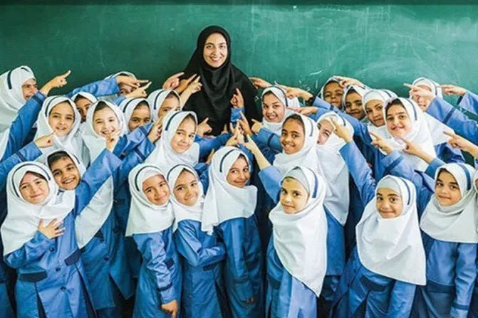 نبود آمارهای دقیق مانع ساماندهی فرهنگیان شده است