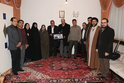 دیدار شهردار تبریز با خانواده شهیدان«لسانی» و «محمودی اصل»
