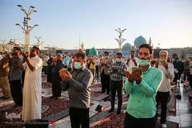 اقامه نماز عید قربان در حرم امام رضا(ع)