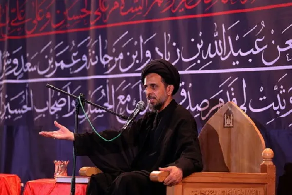 جهانیان را هنرمندانه با معارف مکتب حسینی آشنا کنیم
