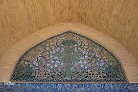 افراشته فیروزه‌ای؛ مسجد حکیم یا مسجد جورجیر