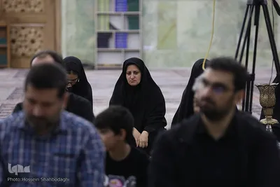غبارروبی مضجع شریف حضرت معصومه(س) با حضور خبرنگاران