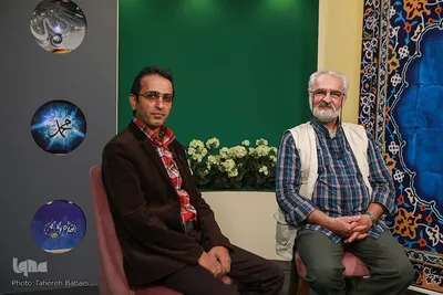 از راست وحید نیکخواه آزاد و فرزاد اژدری در نشست بررسی سینمای کودک