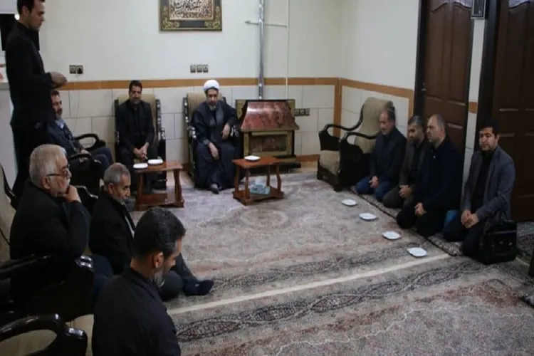دیدار رئیس کل دادگستری کرمان با خانواده جان‌باختگان حادثه این استان
